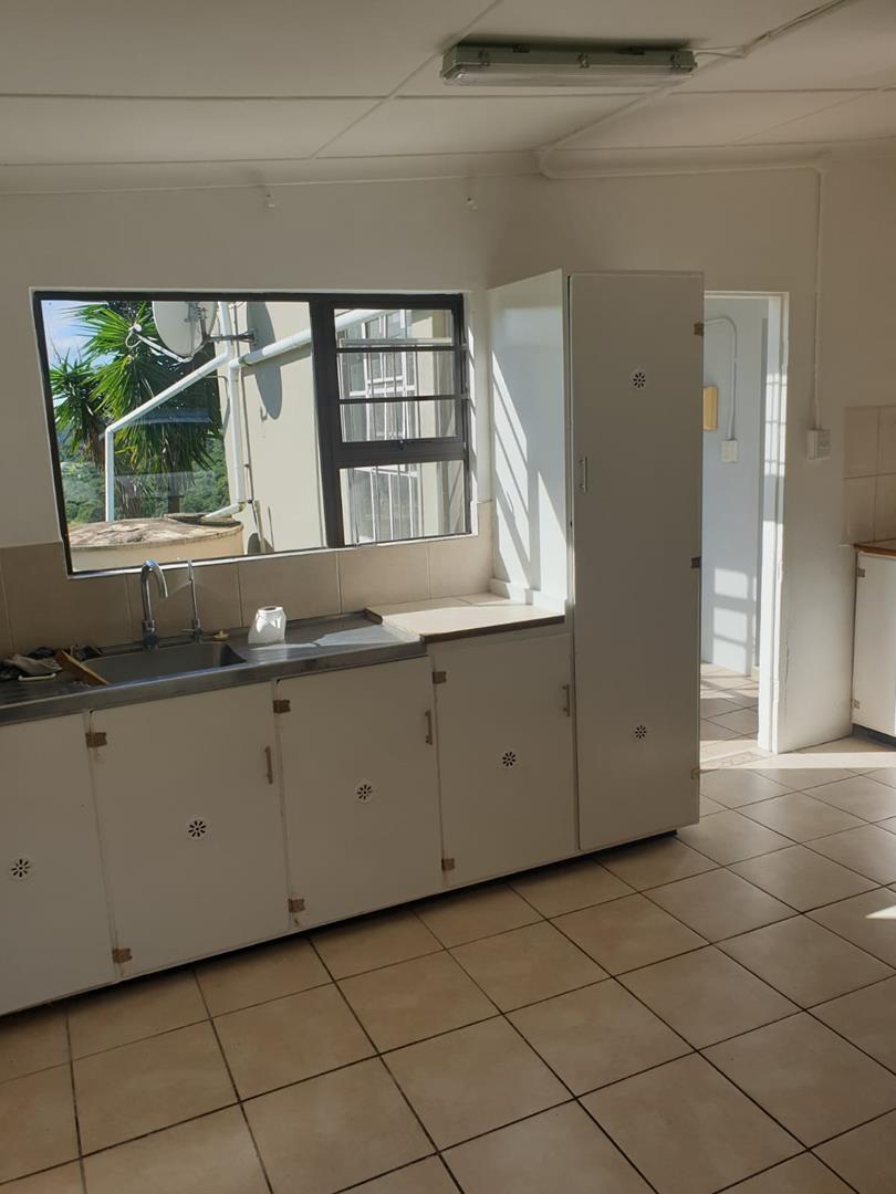 5 Bedroom Property for Sale in Summerpride Eastern Cape